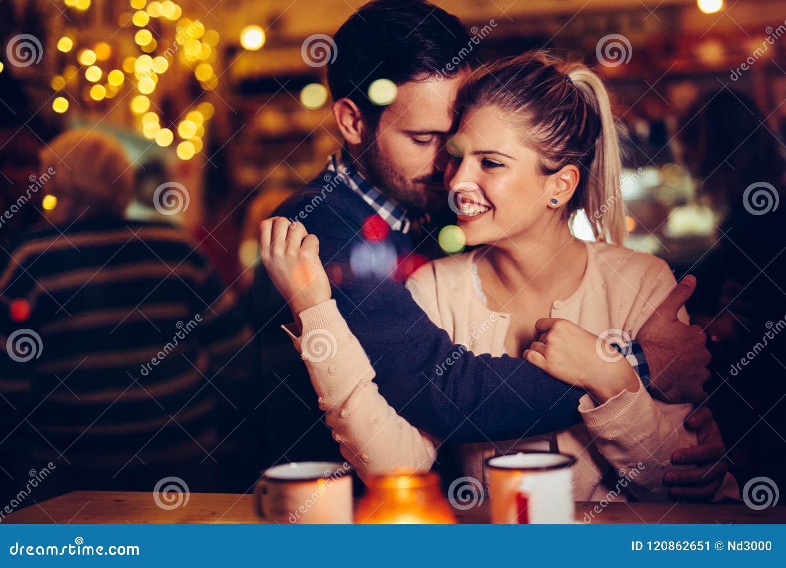 Alonadate: A Modern Strategy to Online Internet Dating